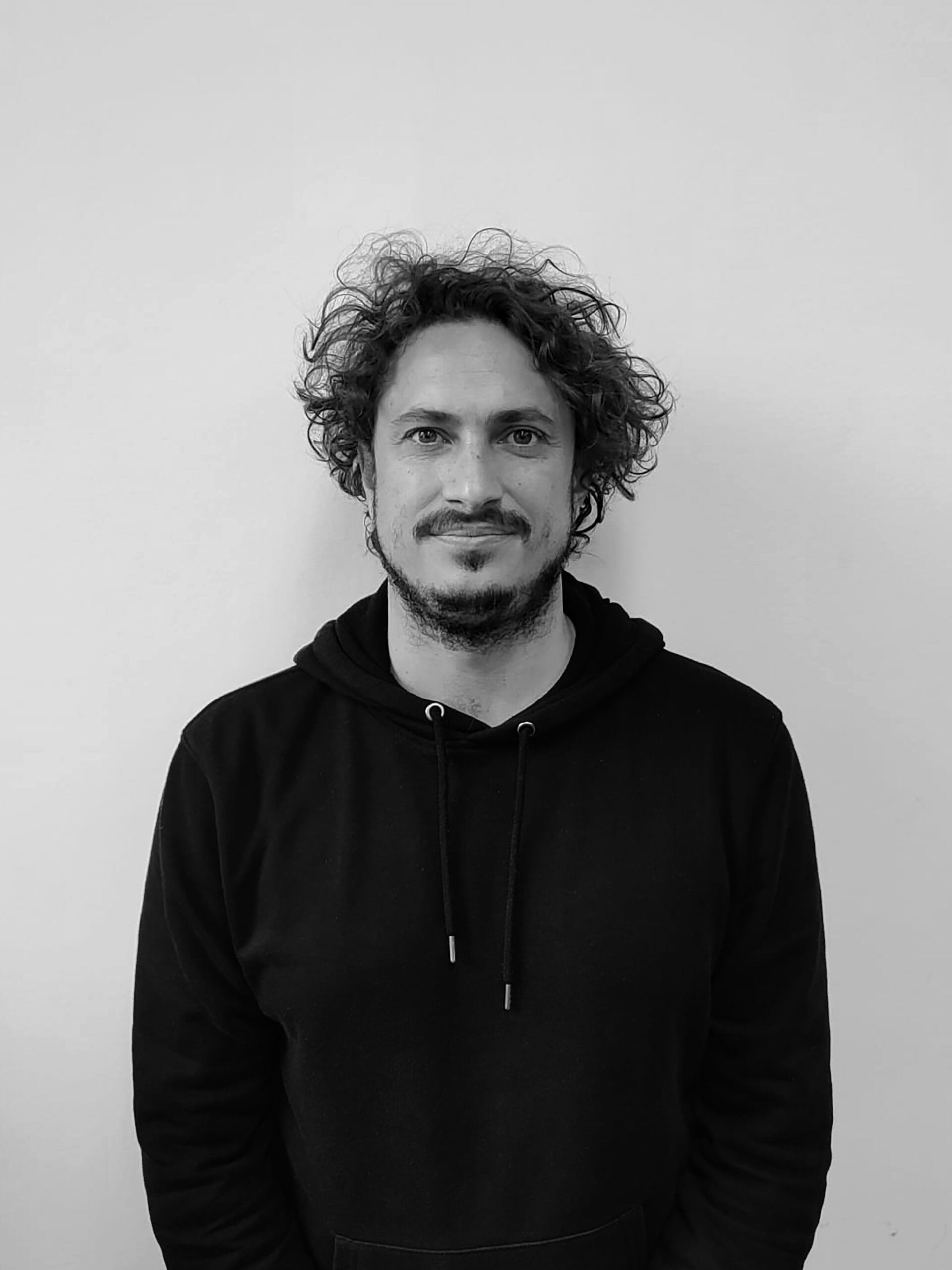 Ceramic Brussels awards Colombian artist for work on contemporary ruins