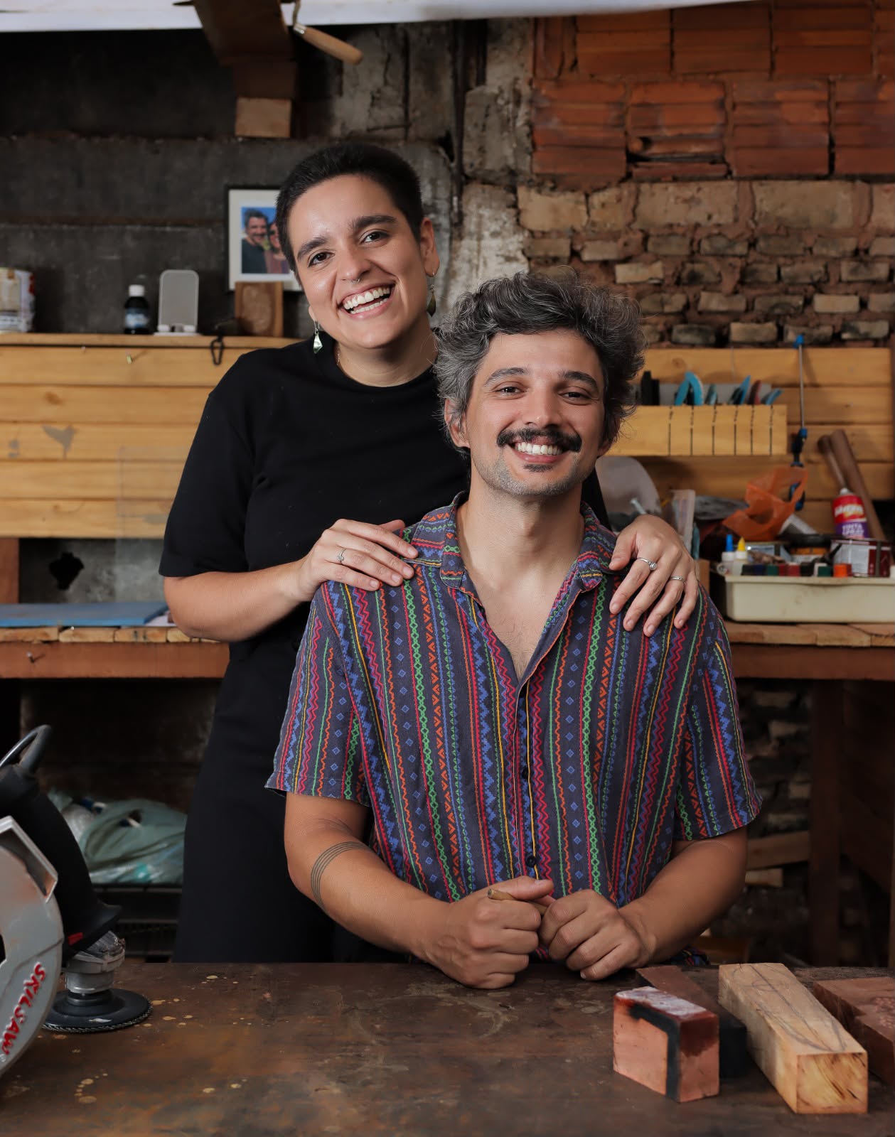 Estúdio Pinhalimão Launches “Coleção Enigma 2026”, First Line of Functional Sculptures in Brazilian Wood