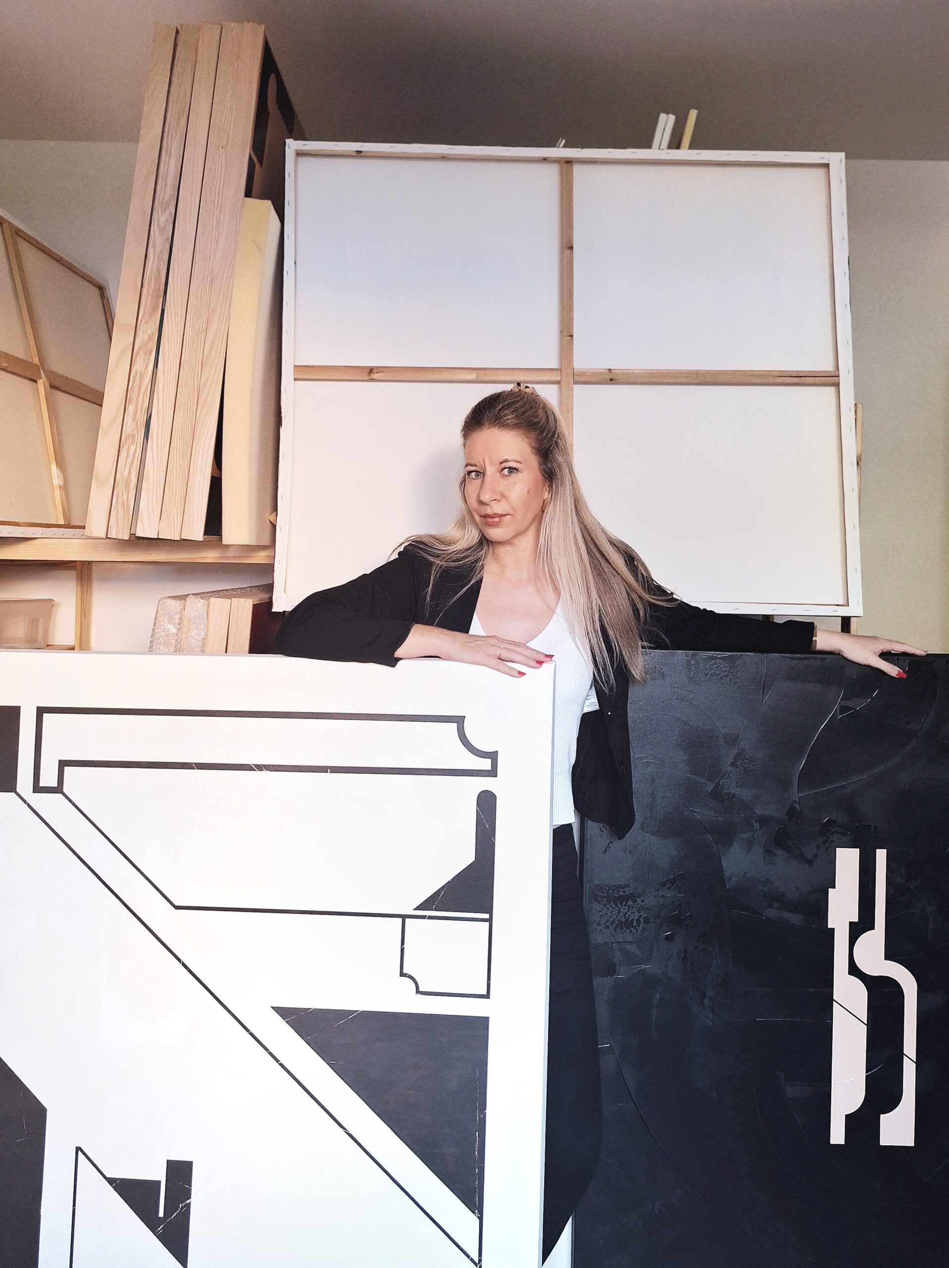 Nadine Hamann’s Geometry Follows Bauhaus Principles